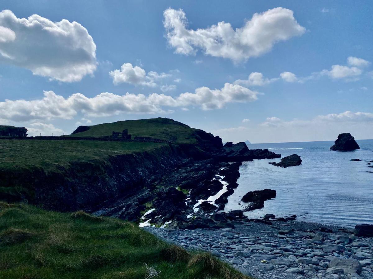 Skellig Port Accommodation - 1 Studio Bed Apartment Portmagee Esterno foto