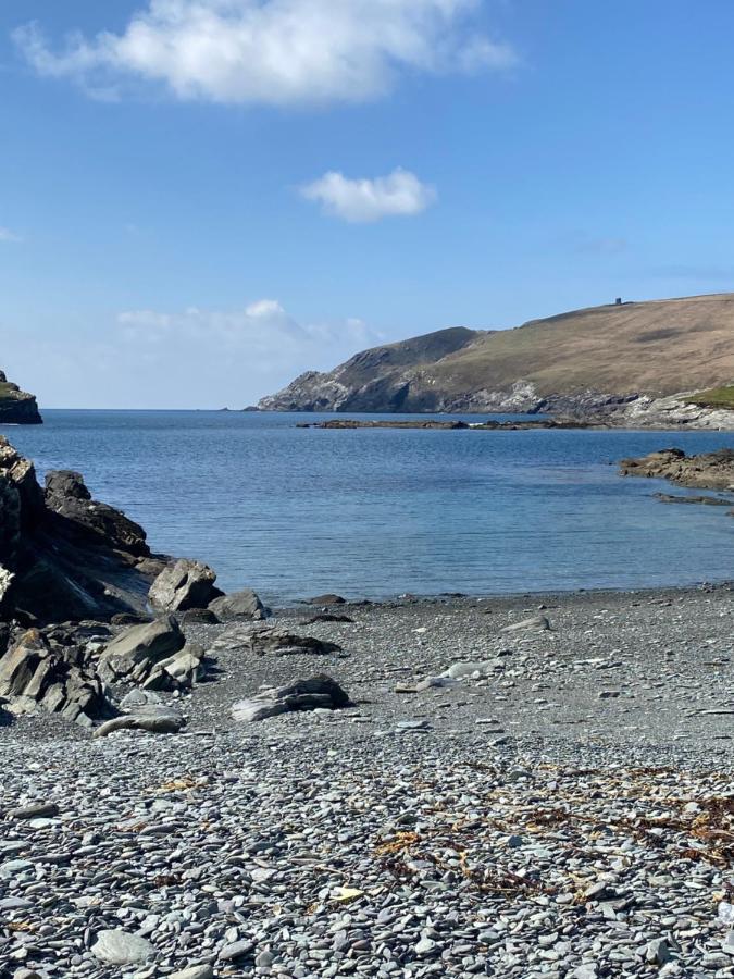 Skellig Port Accommodation - 1 Studio Bed Apartment Portmagee Esterno foto